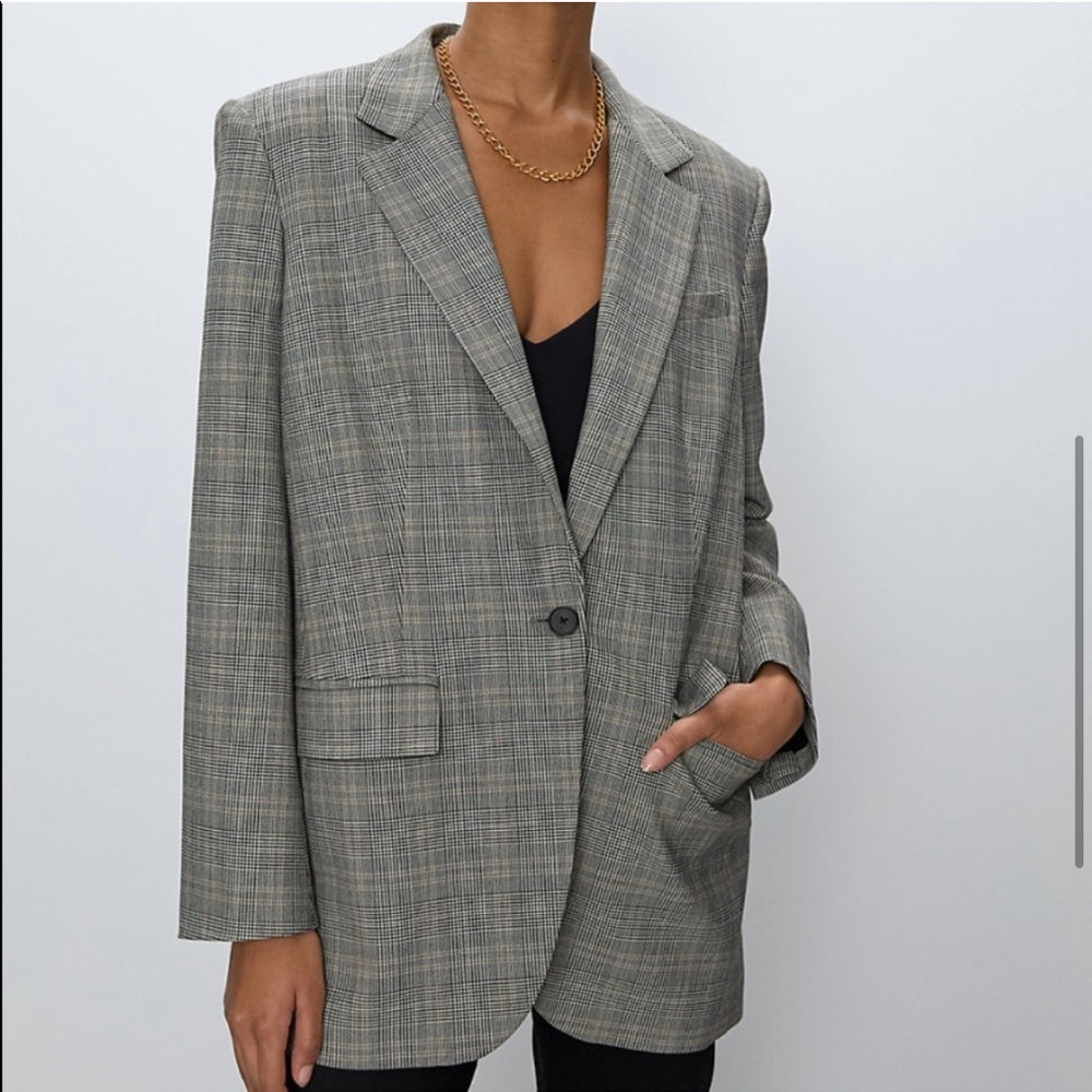 Aritzia Babaton Agency Blazer in Check